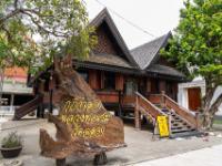 Teakholztempel zu Ehren von zwei Mönchen - Wat Chalong